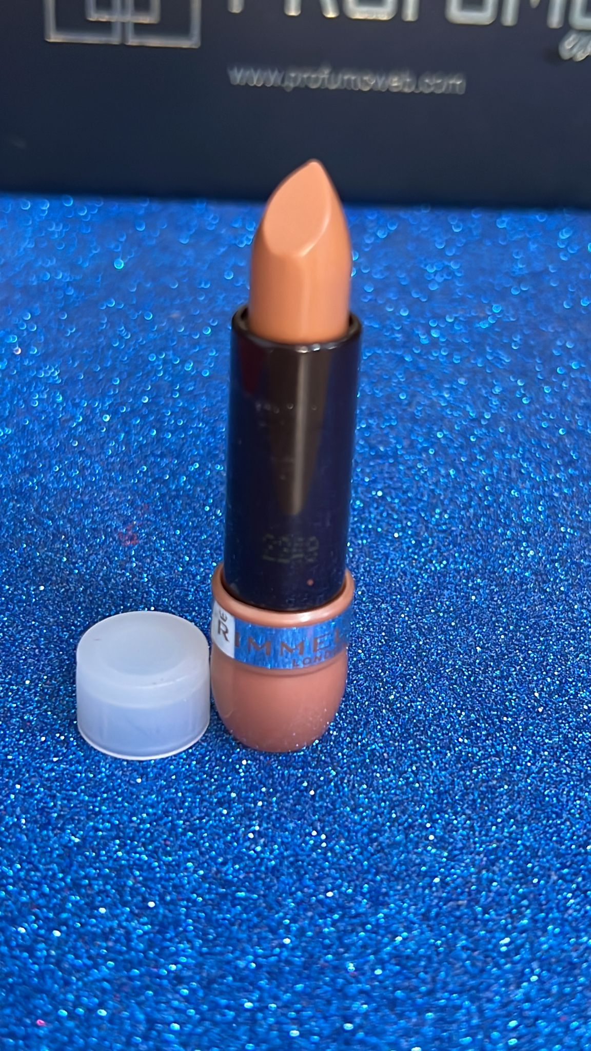 RIMMEL ROSSETTO STICK IDRATANTE MOISTURE RENEW CON TAPPO DI PLASTICA TESTER - Profumo Web